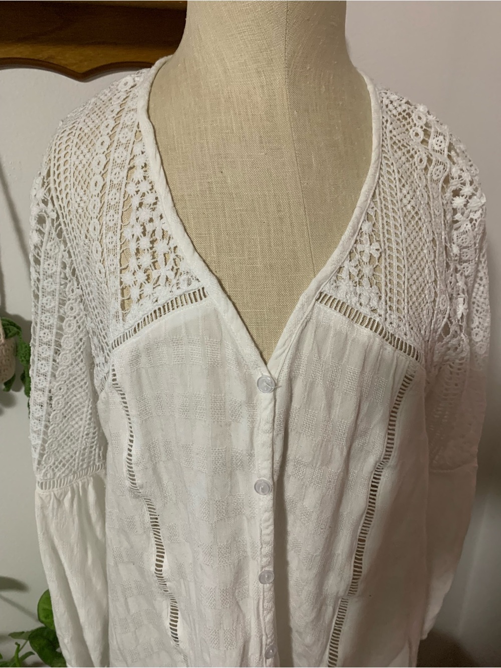 LoveStitch White Boho Crochet Top with Bell Sleeves Size XL Peasant Blouse - Picture 8 of 14